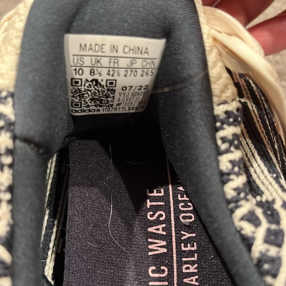 Adidas Ultraboost - Picture 5 of 6